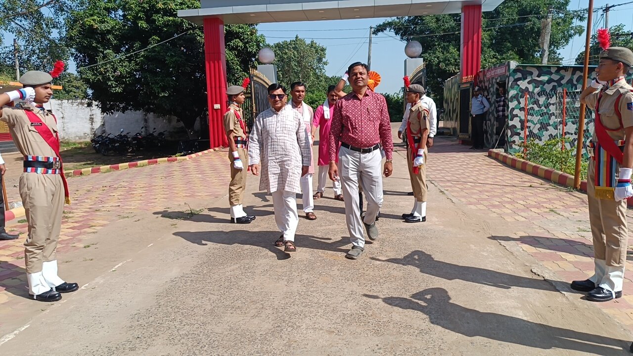 Guidance and motivational interaction with cadets